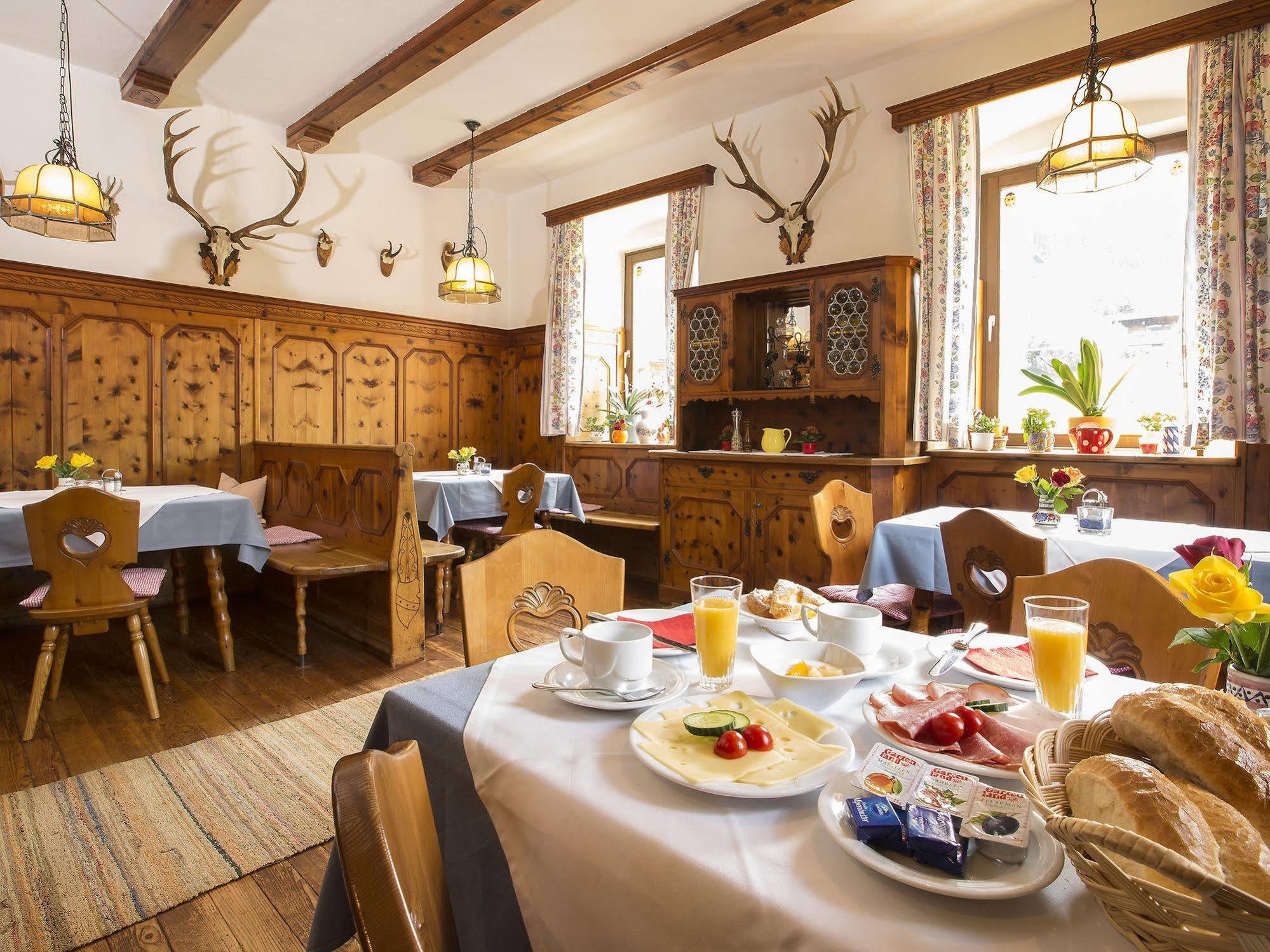Hotel Gasthof Stefansbruecke Mutters Exteriör bild