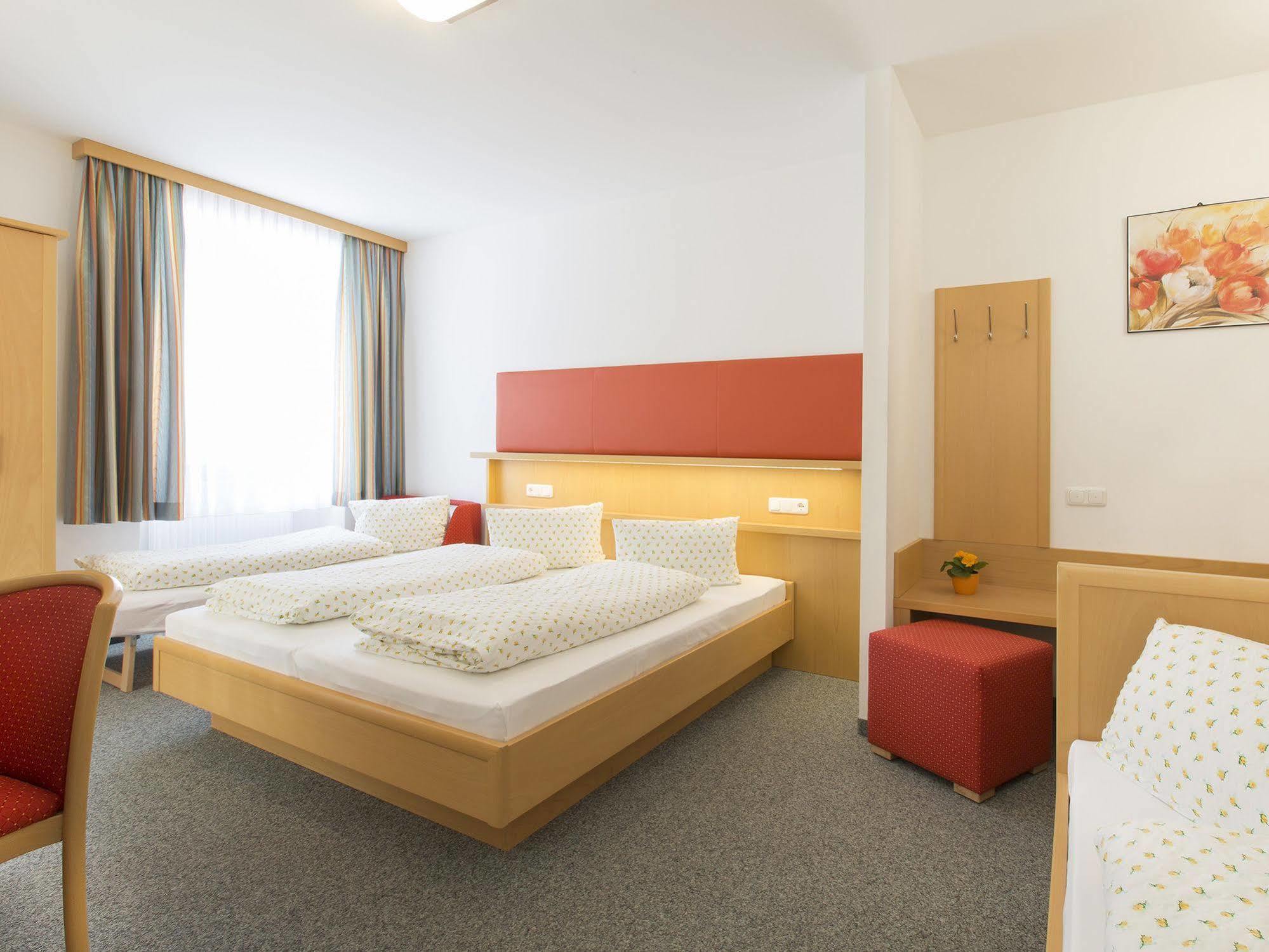 Hotel Gasthof Stefansbruecke Mutters Exteriör bild