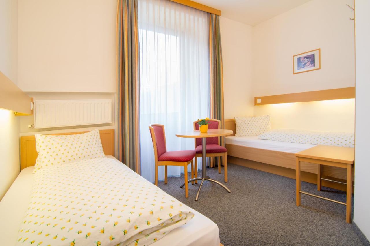 Hotel Gasthof Stefansbruecke Mutters Exteriör bild